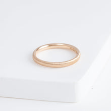 Load image into Gallery viewer, Lucia Mukuri 2.2mm PG with seven diamonds