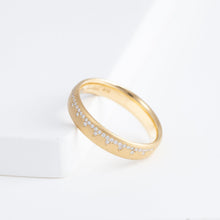 Load image into Gallery viewer, Snow 4mm YG with diamonds