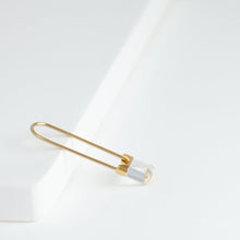 Load image into Gallery viewer, Drop mini square quartz earring