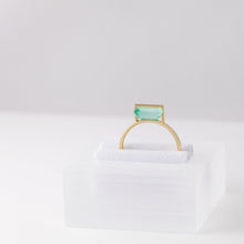 Load image into Gallery viewer, Band one-of-a-kind emerald ring