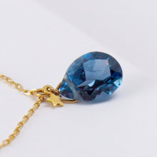 Load image into Gallery viewer, Smiley London blue topaz bracelet