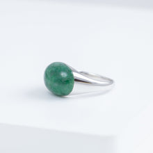 Load image into Gallery viewer, Mini rock round jade ring - silver