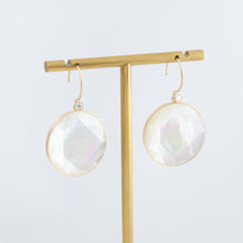 Load image into Gallery viewer, Surface round mother of pearl earrings