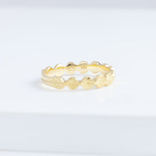 Load image into Gallery viewer, Leaf 3.4mm yellow gold ring (high-shine)