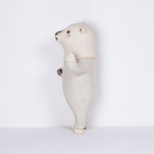 Load image into Gallery viewer, Yukurite - Ceramic wall decoration polar bear