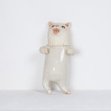 Load image into Gallery viewer, Yukurite - Ceramic wall decoration white cat