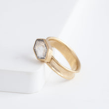 Load image into Gallery viewer, Florentine OOAK diamond ring