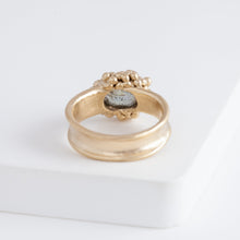 Load image into Gallery viewer, Lichen OOAK green sapphire ring