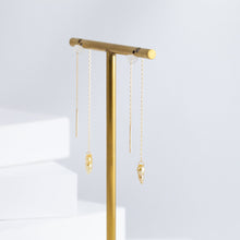 Load image into Gallery viewer, Kidney gold pearl drop earrings