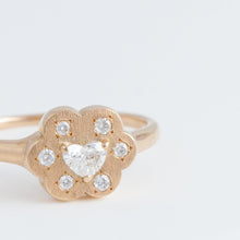 Load image into Gallery viewer, Cotton flower OOAK heart diamond ring