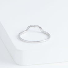 Load image into Gallery viewer, Cotton flower silhouette diamond ring (small white gold)