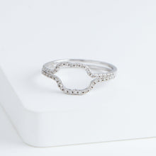 Load image into Gallery viewer, Cotton flower silhouette diamond ring (small white gold)