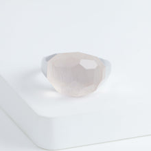 Load image into Gallery viewer, Mini rock faceted round rose quartz ring - silver