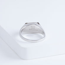 Load image into Gallery viewer, Mini rock crystal smoky quartz ring - silver