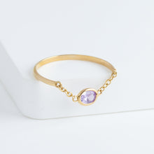 Load image into Gallery viewer, Gemstone oval purple sapphire chain ring