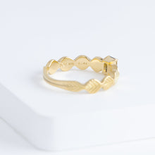 Load image into Gallery viewer, Leaf one-of-a-kind rectangular bicolor sapphire ring