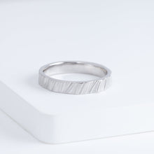 Load image into Gallery viewer, Trunk 4.0mm platinum ring