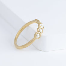 Load image into Gallery viewer, Pebble diamond ring