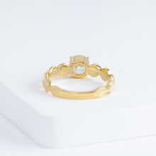 Load image into Gallery viewer, Leaf solitaire diamond ring (made-to-order)