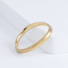 Load image into Gallery viewer, Currents 2.8mm yellow gold ring