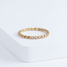 Load image into Gallery viewer, Twist diamonds ring