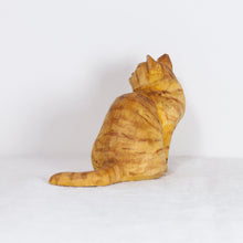 Load image into Gallery viewer, Ryoji Bannai - #2608 Orange tabby side sitting cat