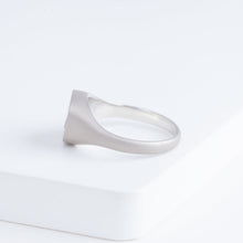 Load image into Gallery viewer, Big oval mouth face signet ring with sapphire cheeks and white diamond eyes