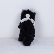 Load image into Gallery viewer, Sate - Small chilling cat doll