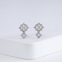 Load image into Gallery viewer, Lucent platinum studs