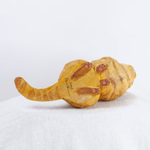 Load image into Gallery viewer, Ryoji Bannai - #2510 Orange tabby sitting cat