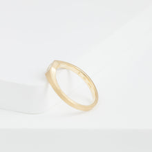 Load image into Gallery viewer, Radiant antique diamond signet ring