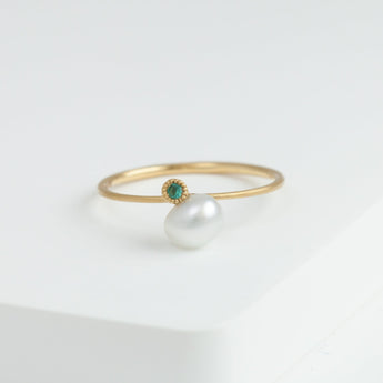 Baby white pearl emerald ring