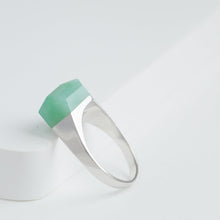 Load image into Gallery viewer, Mini rock crystal jade ring - silver