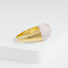 Load image into Gallery viewer, Mini rock faceted round rose quartz ring