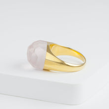 Load image into Gallery viewer, Mini rock faceted round rose quartz ring