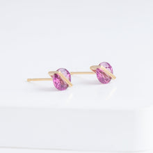 Load image into Gallery viewer, Band round garnet studs
