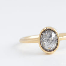 Load image into Gallery viewer, OOAK Oval salt and pepper diamond ring
