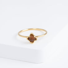 Load image into Gallery viewer, Enfold one-of-a-kind orange sapphire ring