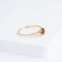 Load image into Gallery viewer, Enfold one-of-a-kind orange sapphire ring