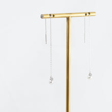 Load image into Gallery viewer, Baby Akoya pearl single pearl diamond drop platinum earrings