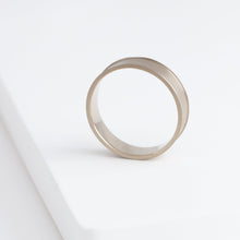 Load image into Gallery viewer, Serial Number 4.8mm ring