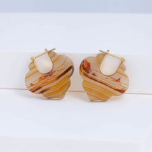 Load image into Gallery viewer, Crest sepia landscape agate Morrocan earrings