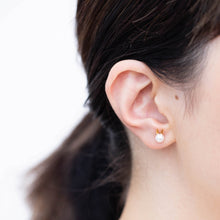 Load image into Gallery viewer, Bunny akoya pearl stud