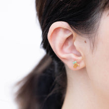 Load image into Gallery viewer, Daisy emerald butterfly earrings