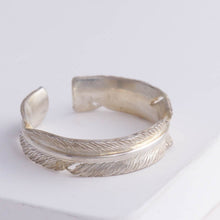Load image into Gallery viewer, Silver infinity feather ear cuff (large)