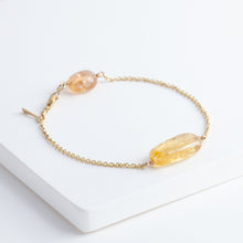 Load image into Gallery viewer, Stone chain bracelet with Imperial Topaz - Kolekto