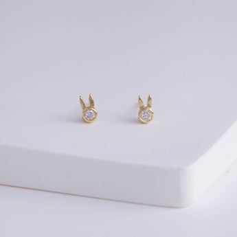 Bunny diamond stud