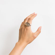 Load image into Gallery viewer, Rock garden quartz ring - Kolekto