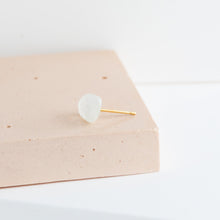Load image into Gallery viewer, Rough stone moonstone stud - Kolekto