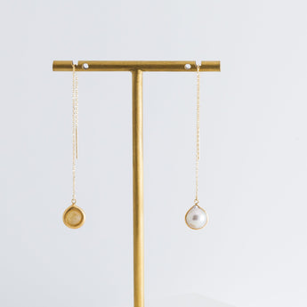 One-of-a-kind Akoya pearl sapphire drop earrings - Kolekto